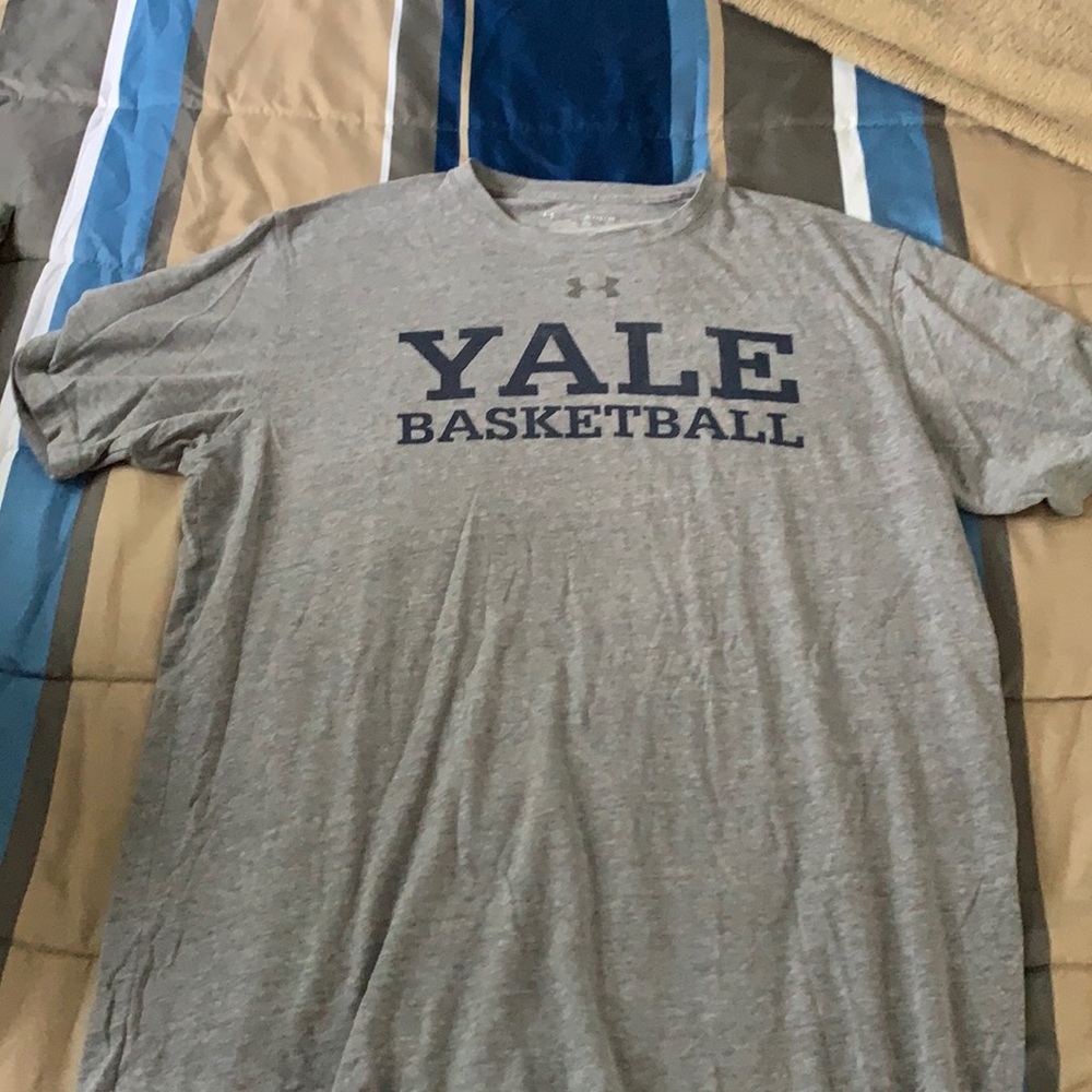 YALE Men’s Basketball Shirt